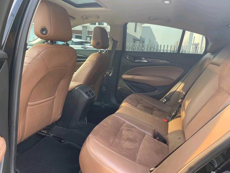 徐州20年别克君威5