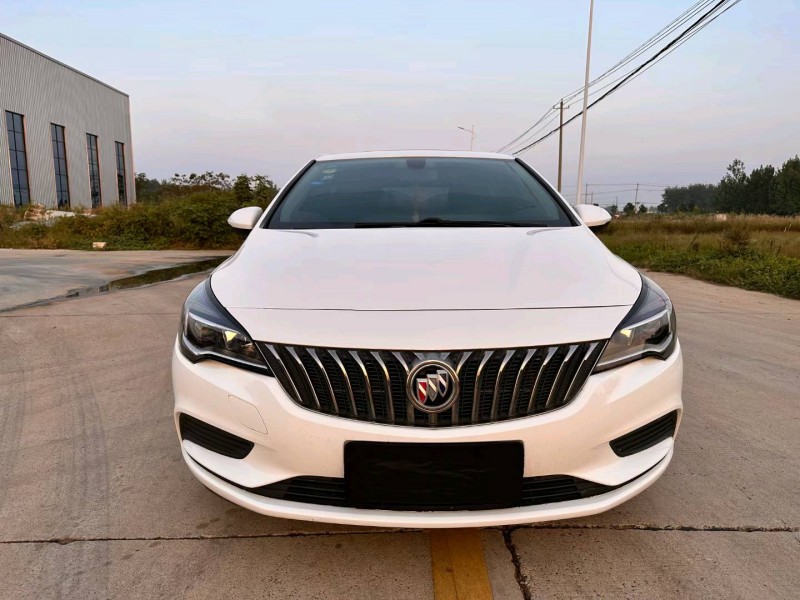 徐州17年别克威朗1