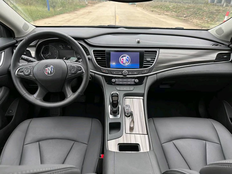 徐州22年别克君越6