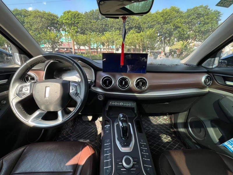 东莞20年长城汽车WEY VV65