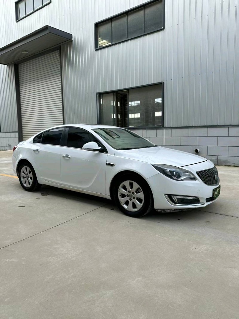 徐州17年别克君威5