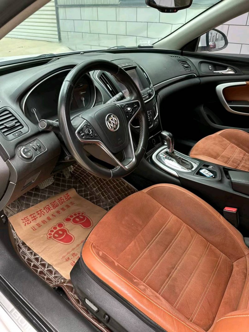 徐州17年别克君威8