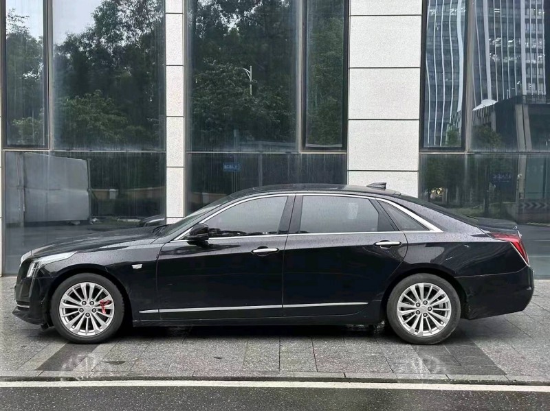 珠海18年凯迪拉克CT63