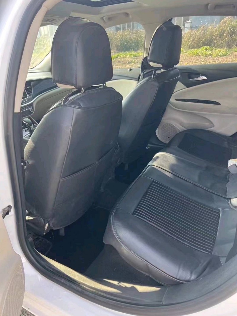 徐州20年别克威朗6