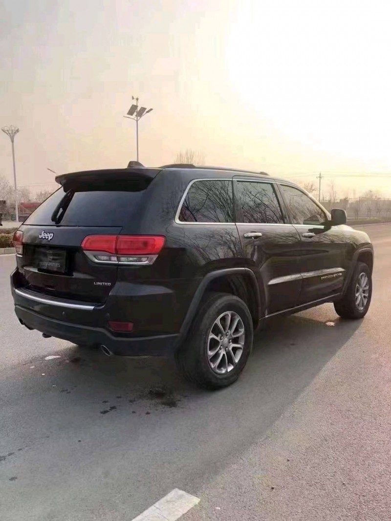 咸陽15年Jeep大切諾基4