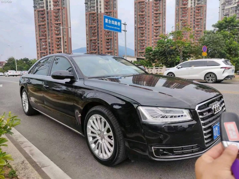 珠海12年奥迪A8L2