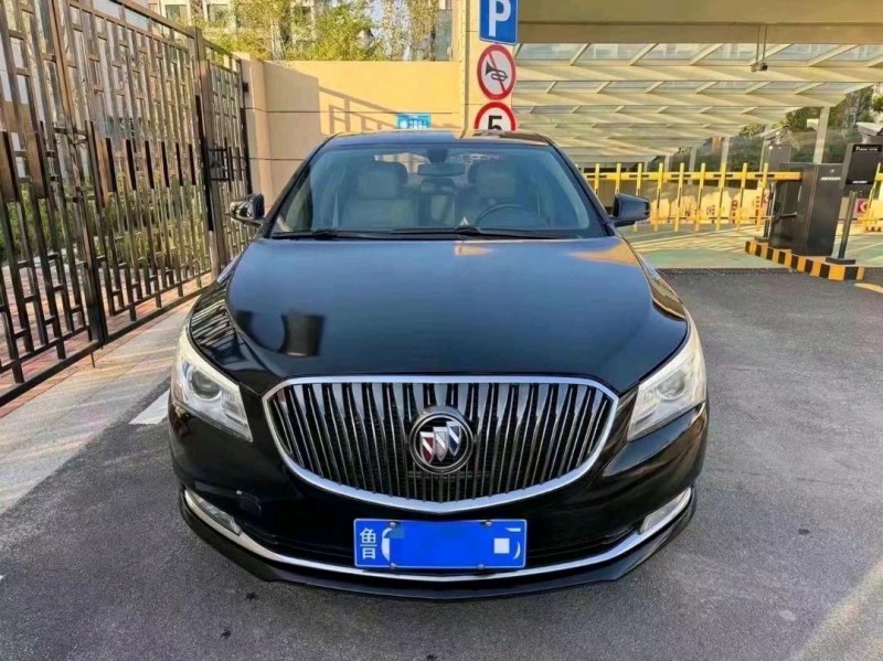 枣庄15年别克君越1