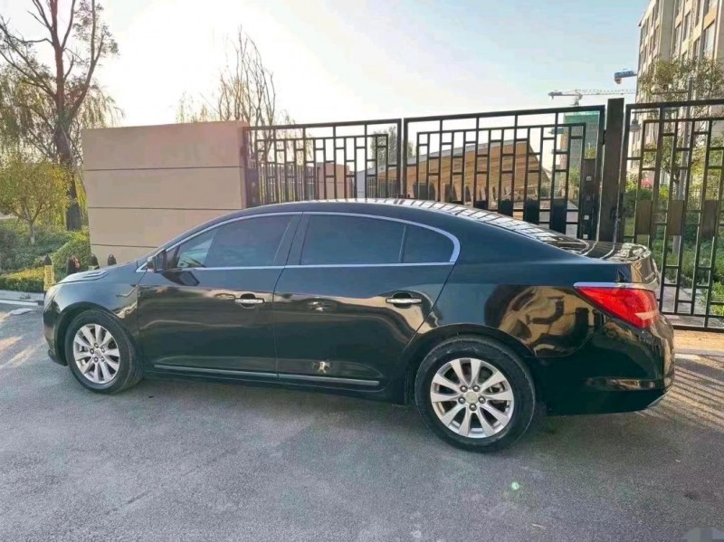 枣庄15年别克君越5