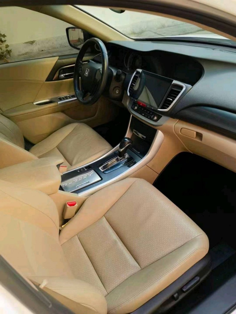 枣庄15年本田雅阁7