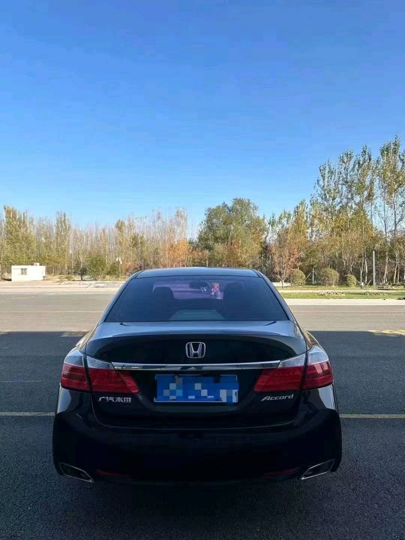 东营15年本田雅阁5