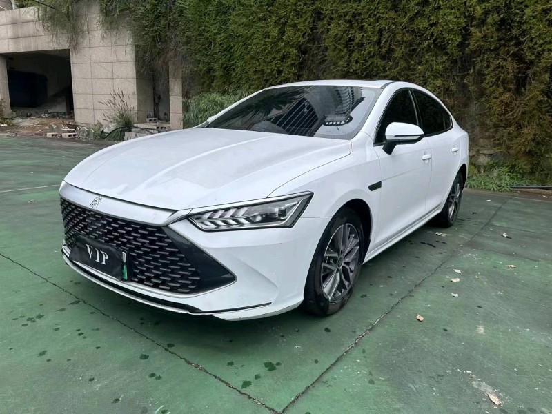 重庆22年比亚迪秦3