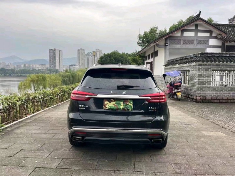 重慶21年紅旗HS52