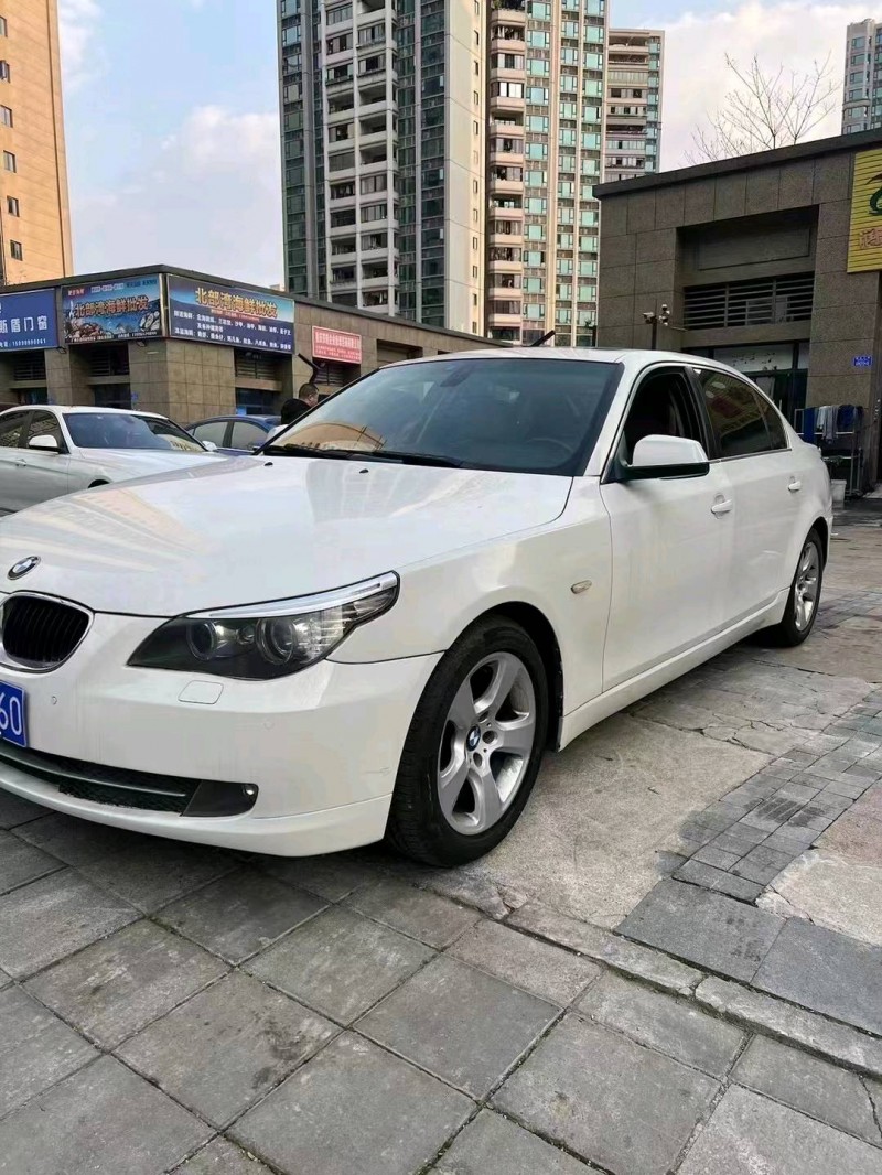 重庆10年宝马5系3