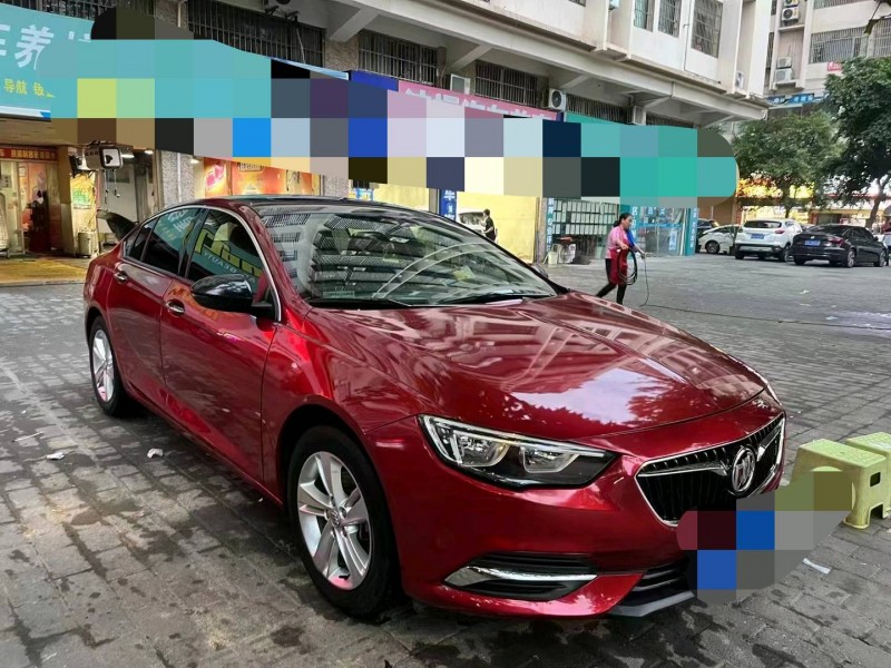 重庆18年别克君威2