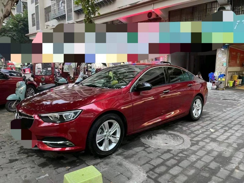 重庆18年别克君威3