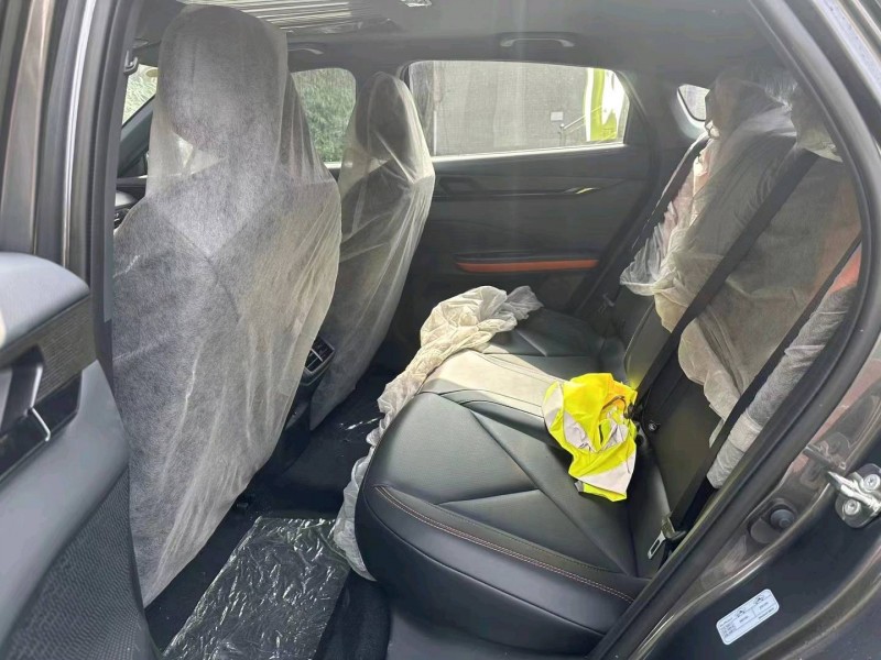 重庆23年长安汽车UNI-V8