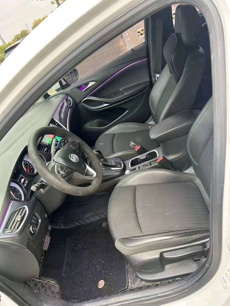 枣庄17年别克威朗7