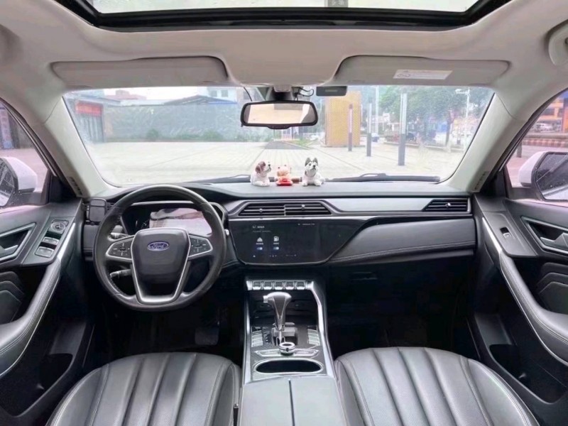 珠海21年福特领界8