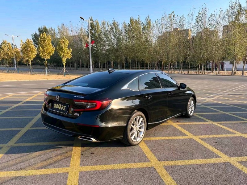 枣庄22年本田雅阁9