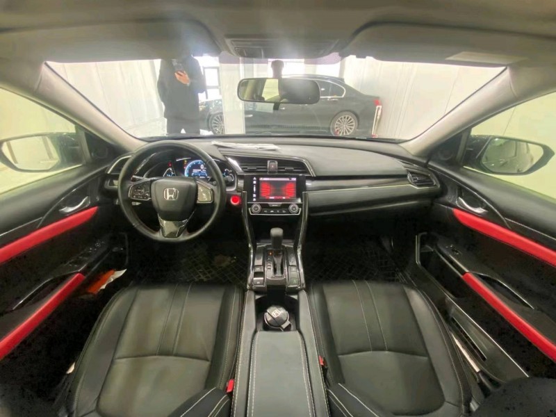 枣庄17年本田思域3