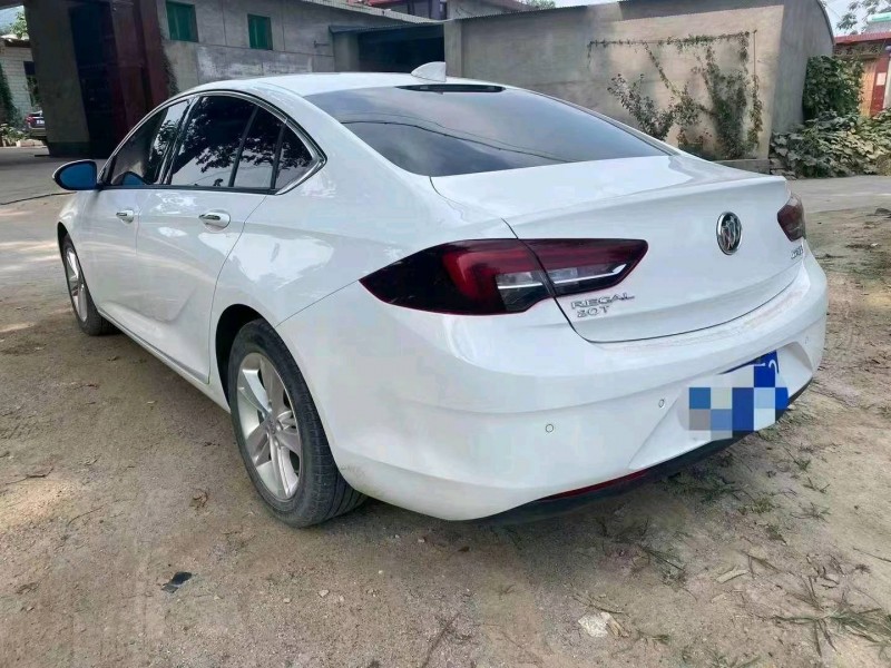 邯郸19年别克君威3