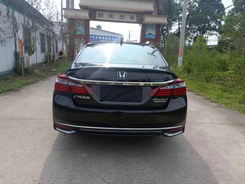 珠海18年本田雅阁6
