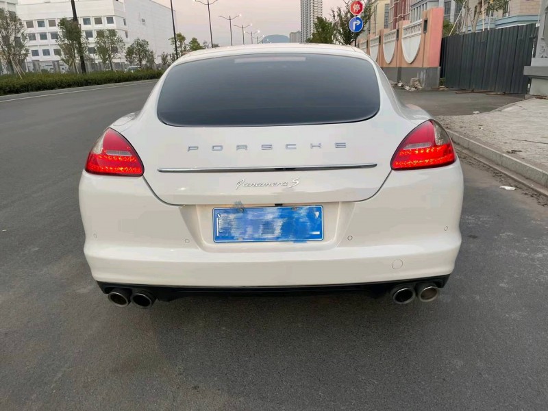 溫州12年保時捷帕拉梅拉2