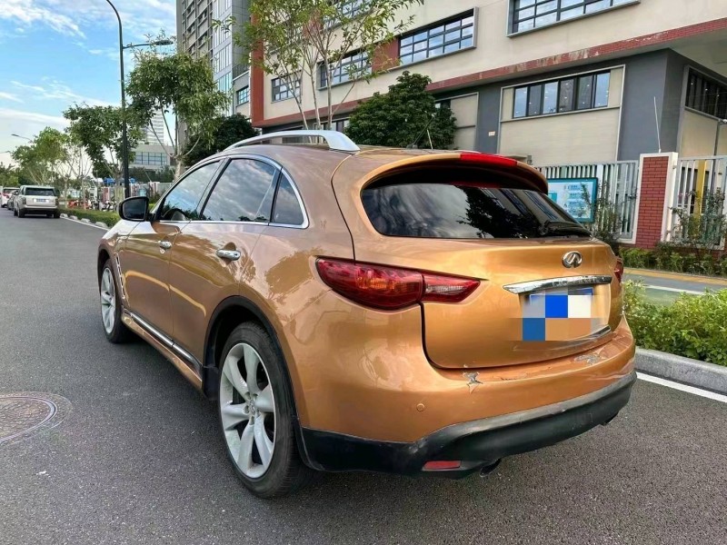 廈門12年英菲尼迪FX353