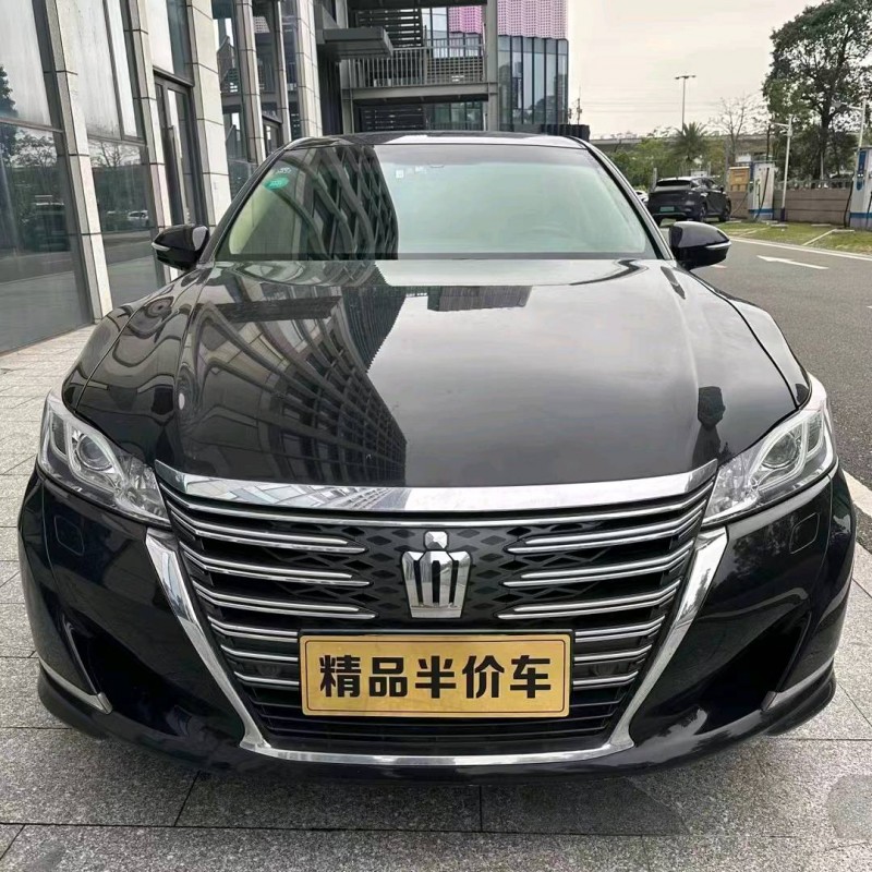 珠海16年丰田皇冠1