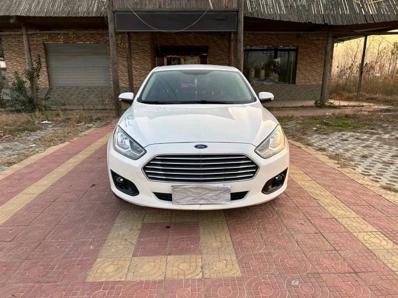 徐州16年福特福睿斯1