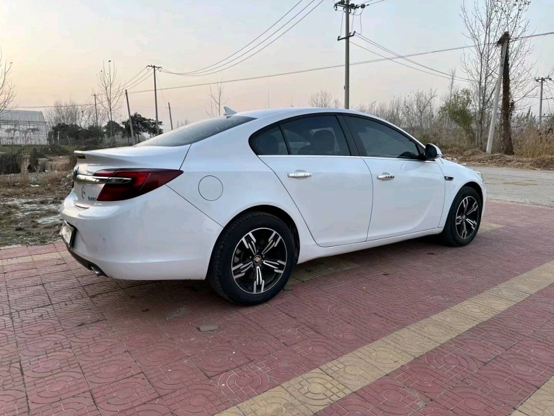 徐州15年别克君威8