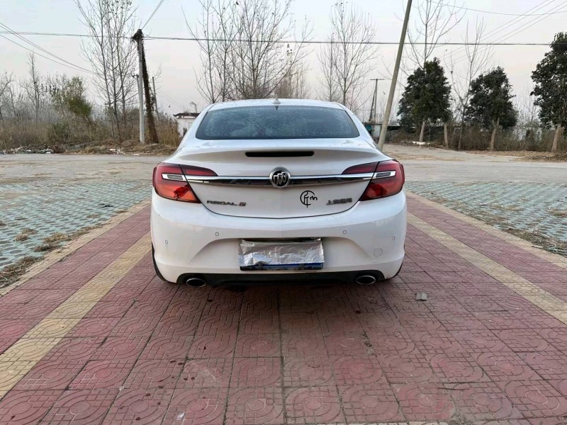 徐州15年别克君威9