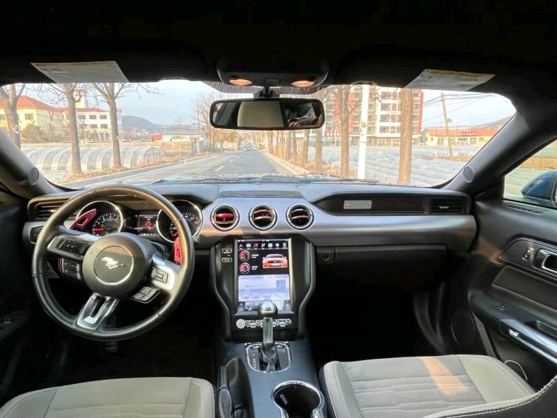 青岛17年福特野马7