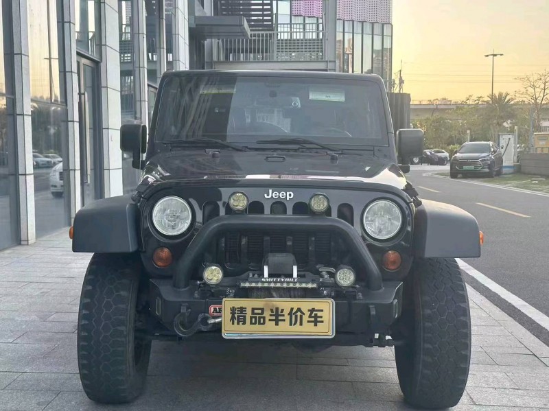 珠海13年Jeep牧马人1