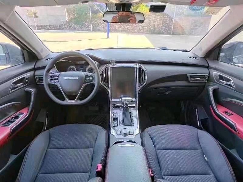 珠海18年獵豹汽車CS99