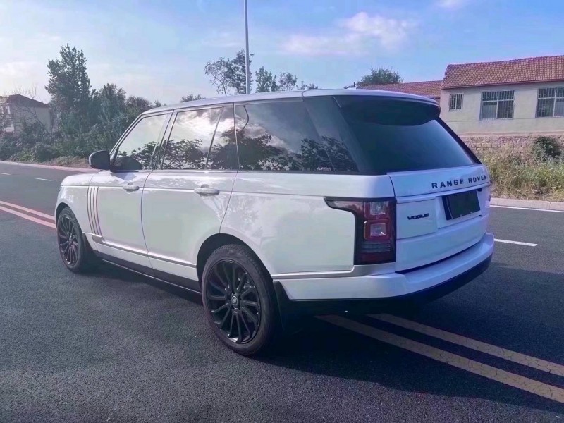 青岛14年路虎揽胜行政4