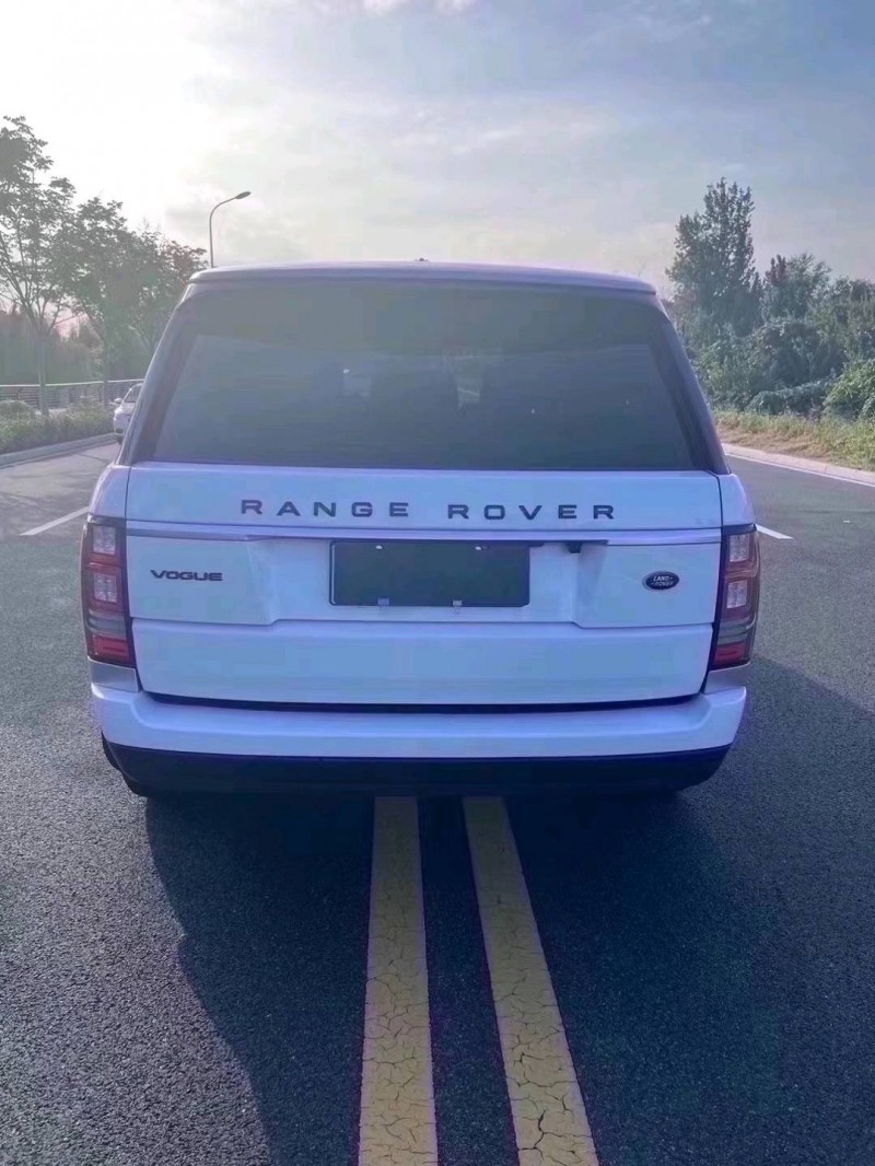 青岛14年路虎揽胜行政6