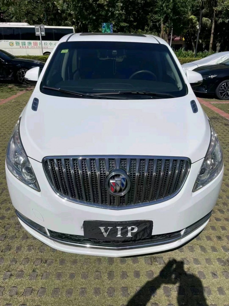 广州16年别克GL81