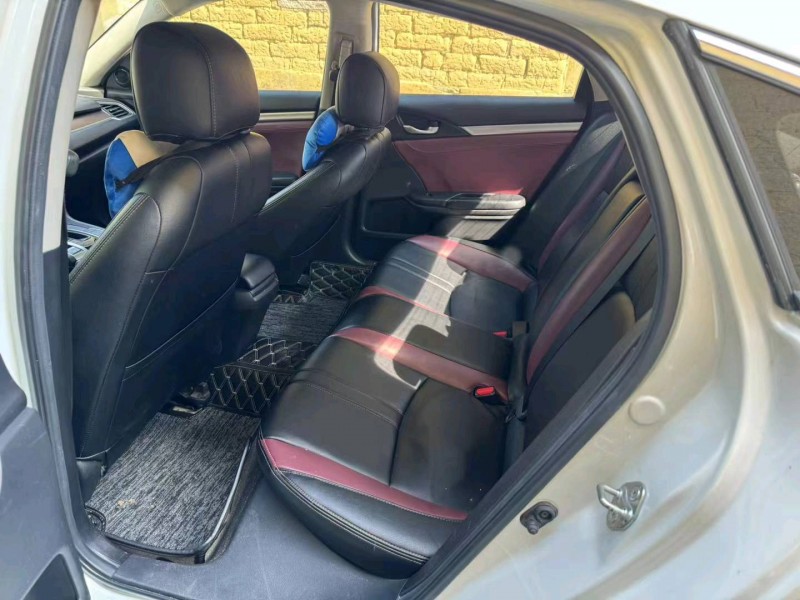 广州19年本田思域4