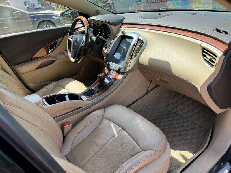 石家庄13年别克君越4