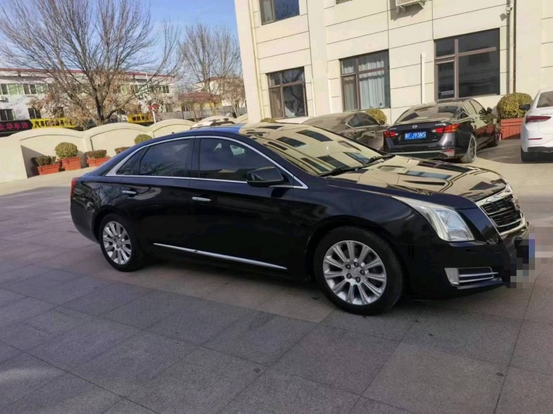 保定16年凯迪拉克XTS3