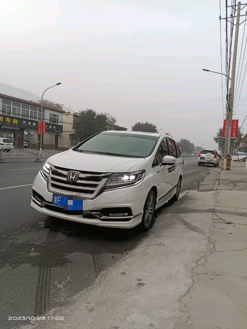 保定21年本田艾力绅3