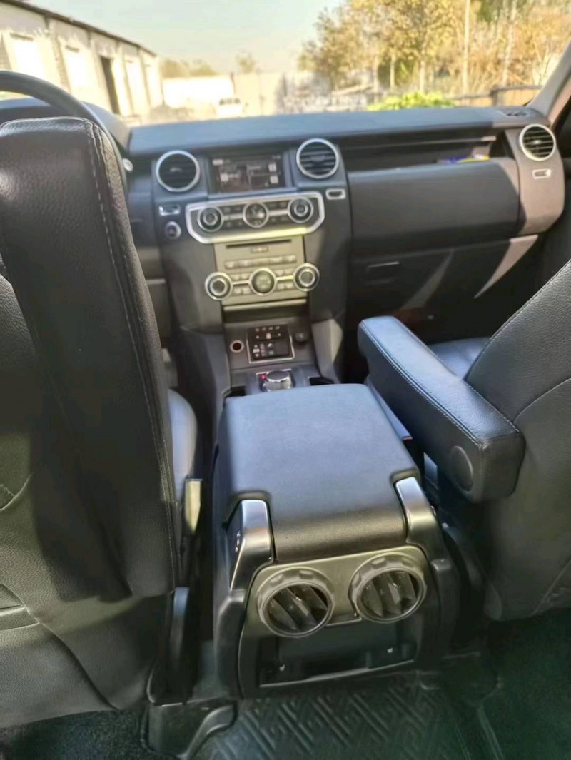 石家庄17年路虎发现4