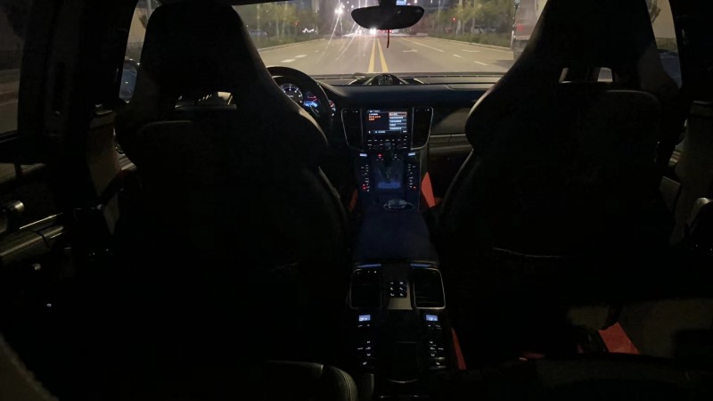 济南11年保时捷帕拉梅拉7