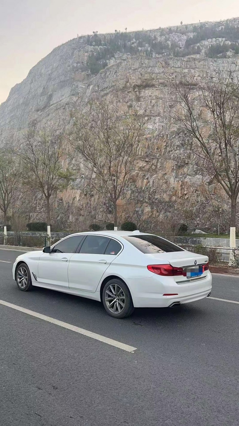 济南17年宝马5系5