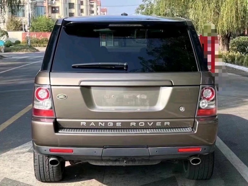 青岛11年路虎揽胜运动6