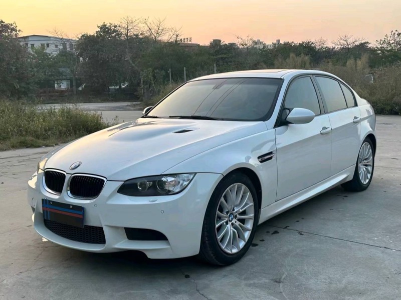 广州10年宝马M33
