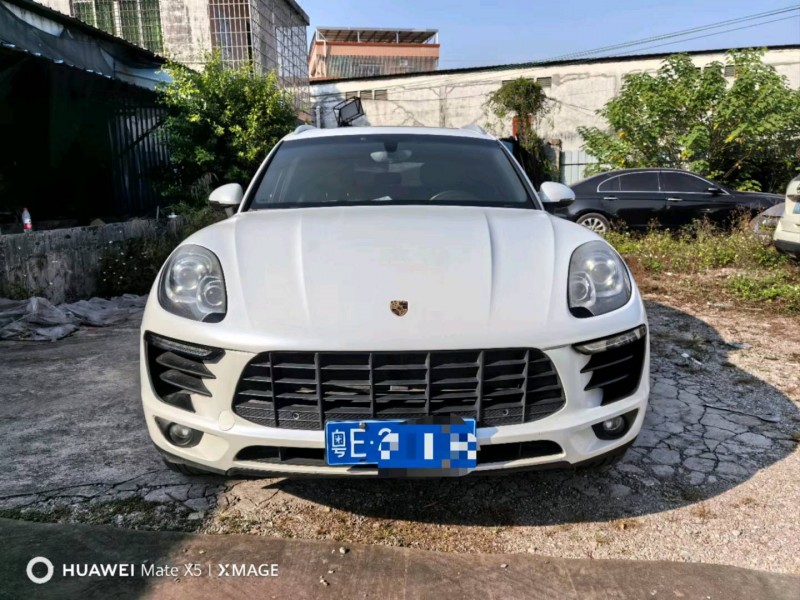 广州15年保时捷Macan1