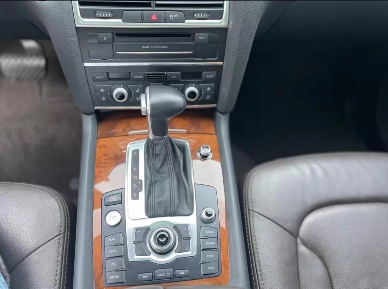 济南15年奥迪Q76