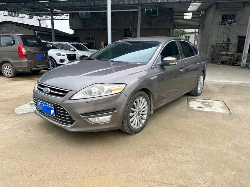 徐州11年福特蒙迪欧-致胜2